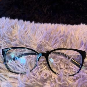 Authentic Tiffany & Co glasses🌹